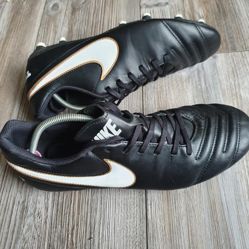 Nike best sale tiempo vg