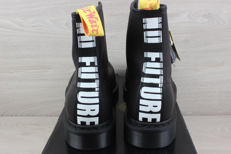 dr martens 1460 no future