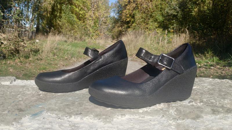 clarks active air 599