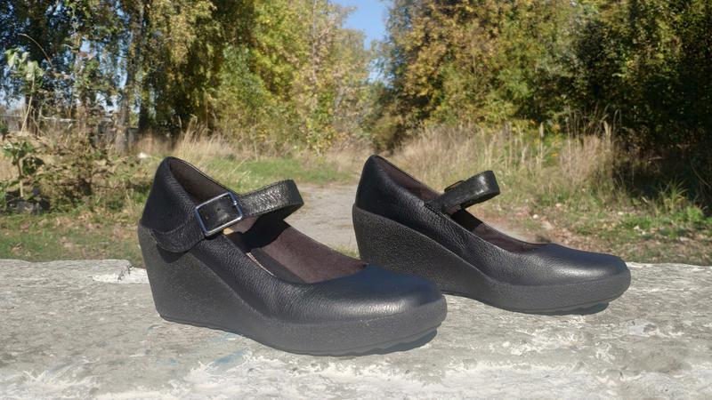 clarks active air 599