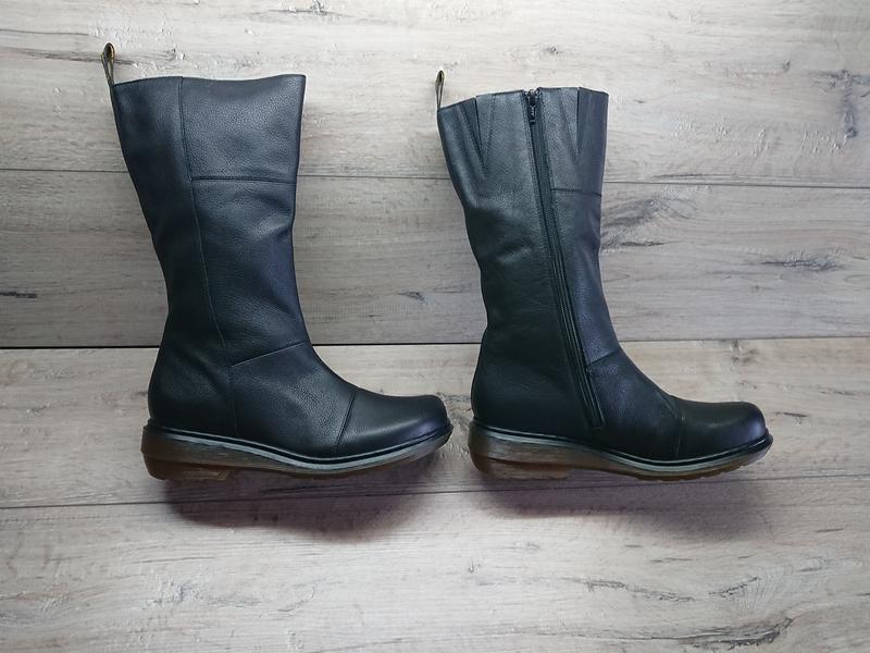 dr martens charla broadway