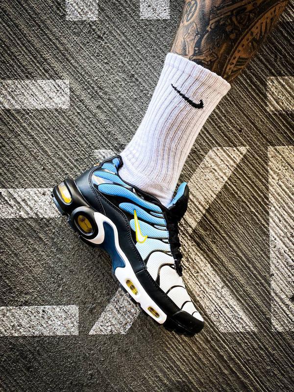 nike tn blue and yellow