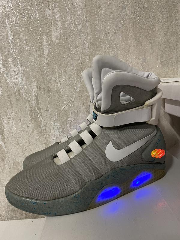 Nike back to sales the future 2011