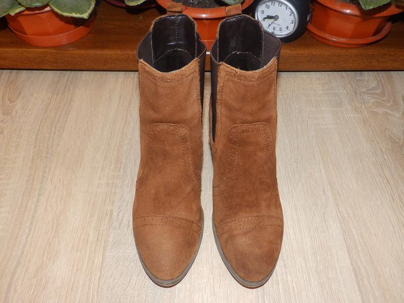 carvela sugar boots
