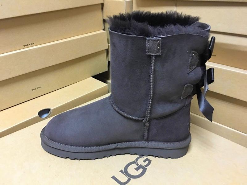 ugg bailey bow chocolate