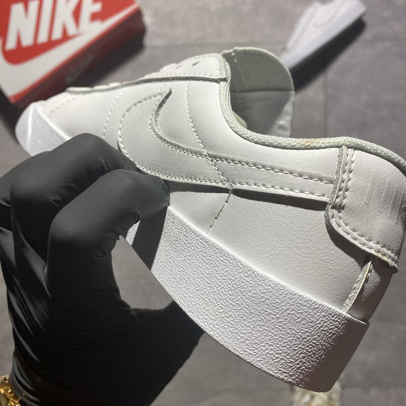 nike blazer total white
