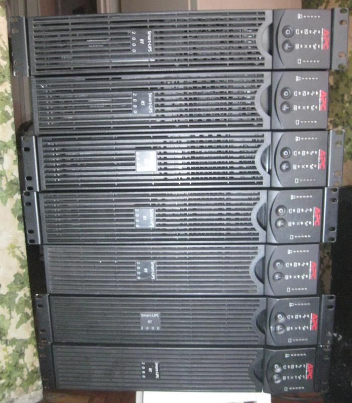 Apc smart ups 2000. Smart ups RT 2000. Ups APC 2000 RT. ИБП APC 2000 XLI. APC Smart RT 2000.