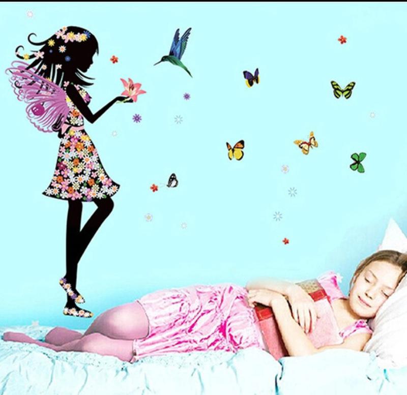 Наклейка на стену для детской «девочка с бабочками»