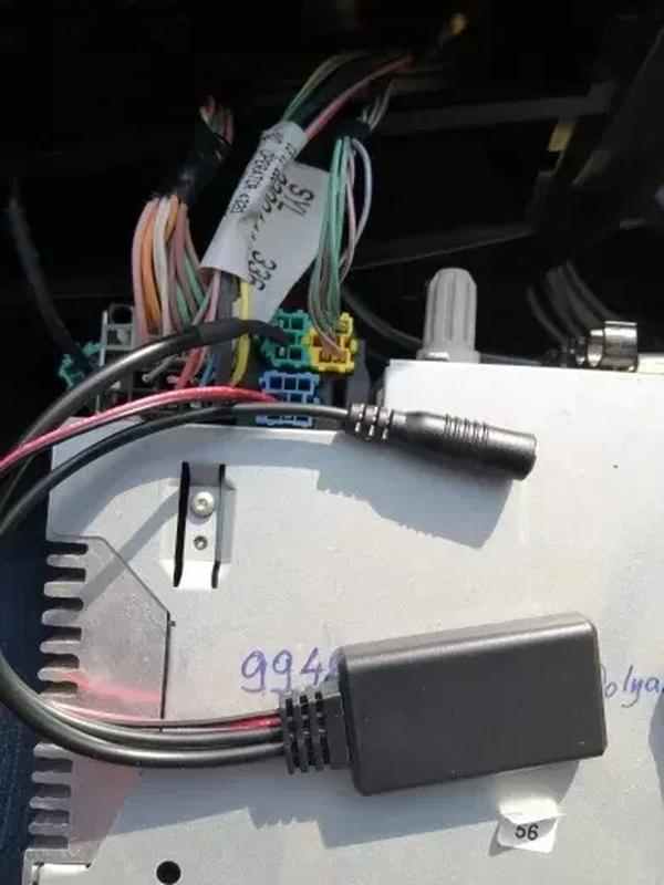 Автомобильный bluetooth aux адаптер