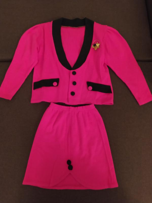 Ярко розовый нарядный костюм для девочки пиждак + юбка