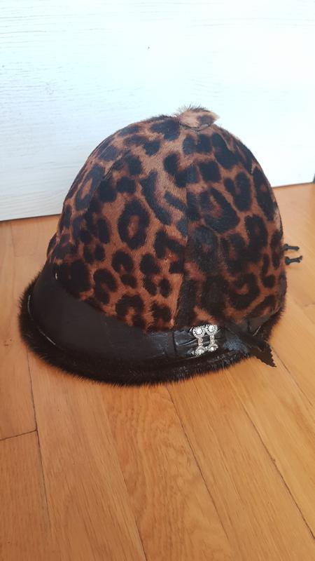 Натуральная шапка леопардовая