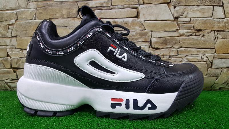 Women's fila cheap disruptor black