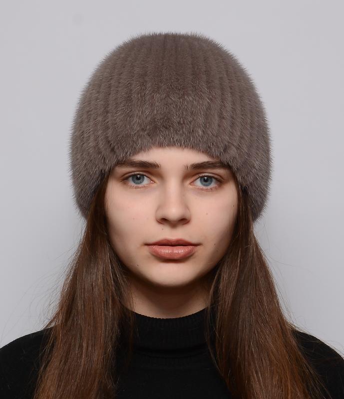 Женская зимняя норковая шапка на вязаной основе шарик коса кап...