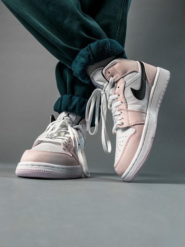 Nike air jordan 1 barely rose женские кроссовки найк аир джордан - 1900 ...