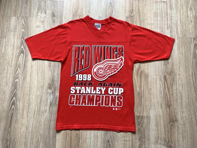 vintage red wings shirts