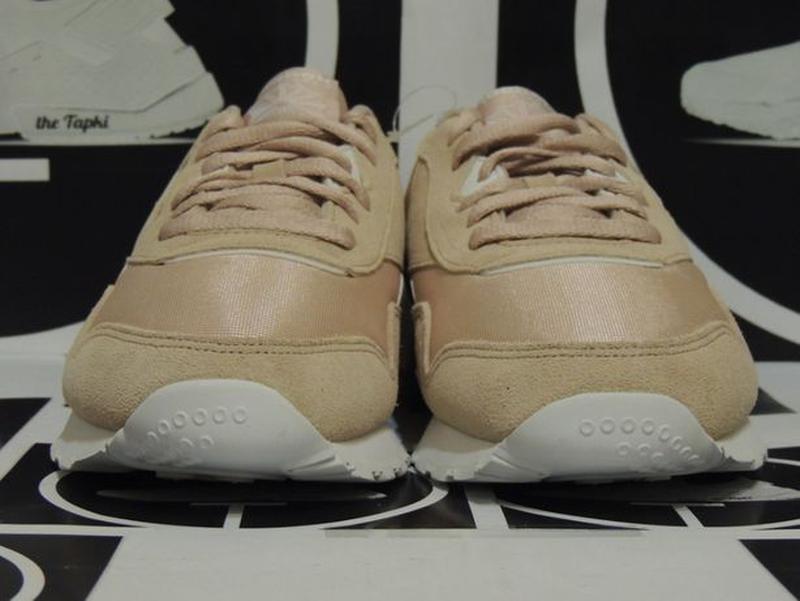 reebok classic nylon m