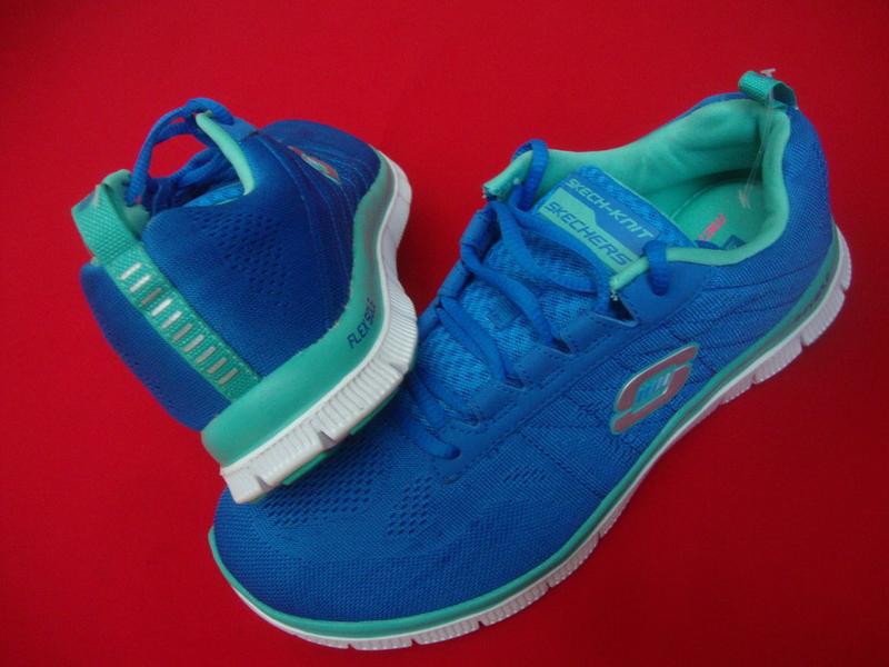 skechers memory foam 42