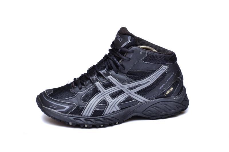 asics gel target