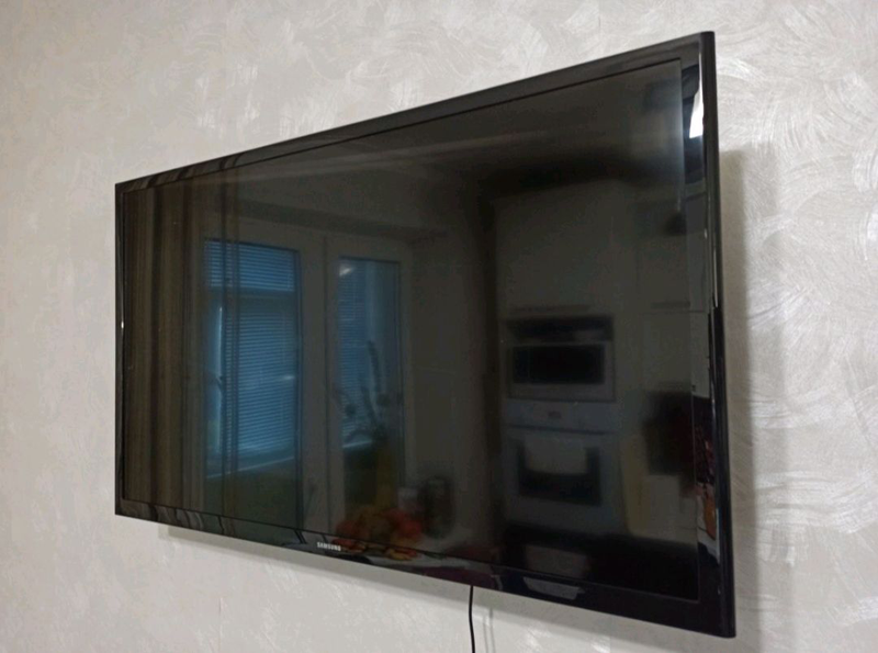 Телевізор Samsung ж/до 32" , вимагає заміни екрану - купити недорого б ...
