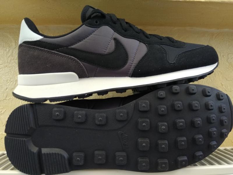 nike internationalist 44.5