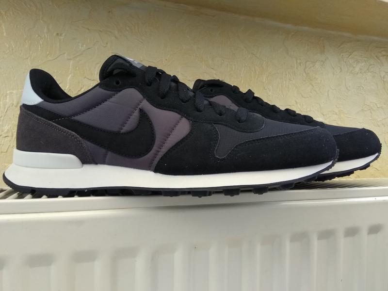 nike internationalist 44.5