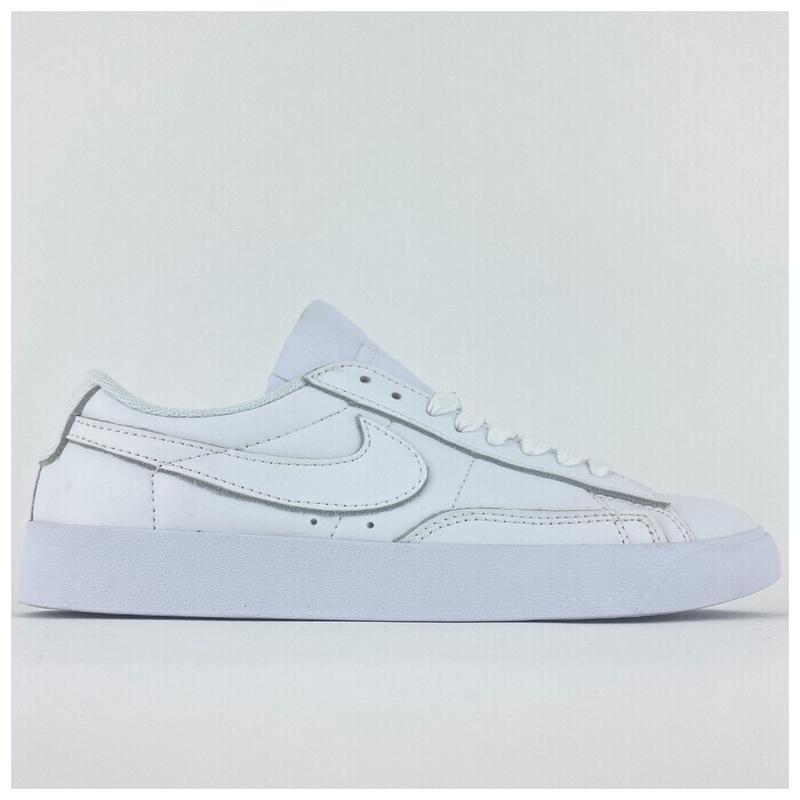 nike blazer total white