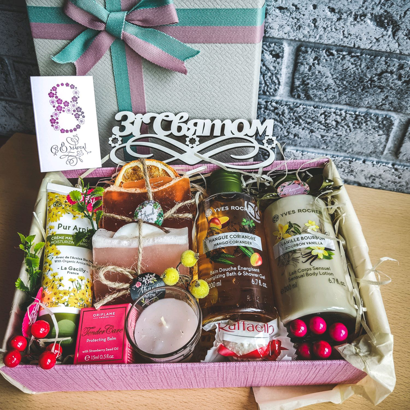 Подарунок дівчині: ціна 1680 грн - купити Подарунки та сувеніри на ІЗІ ...