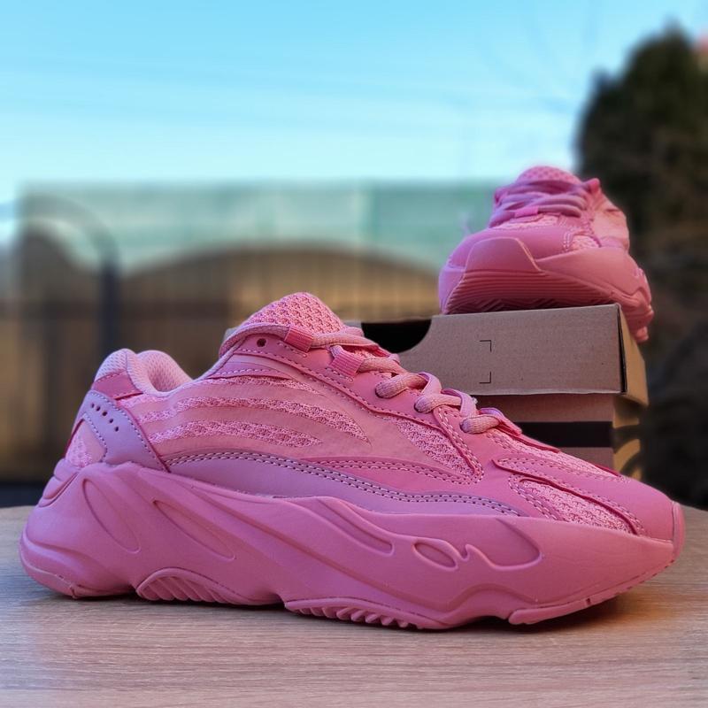 yeezy 700 v2 pink