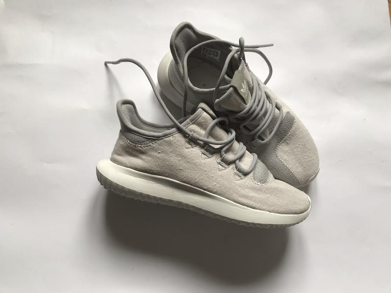 adidas tubular 37