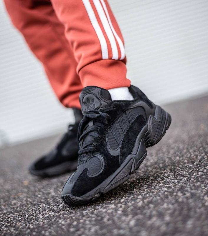 adidas originals yung 1 triple black