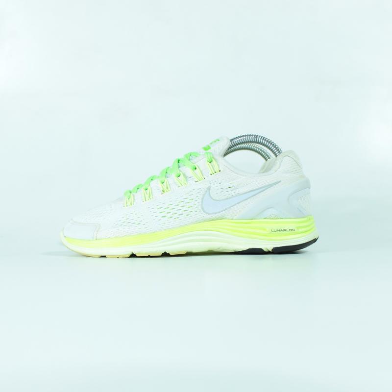 nike lunarglide 38