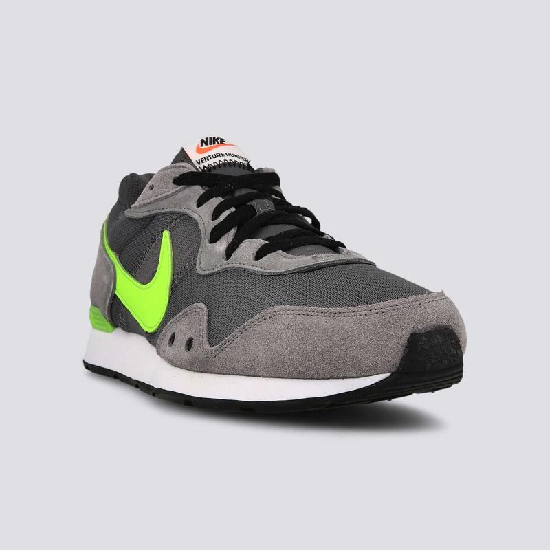 khaki venture runner trainers