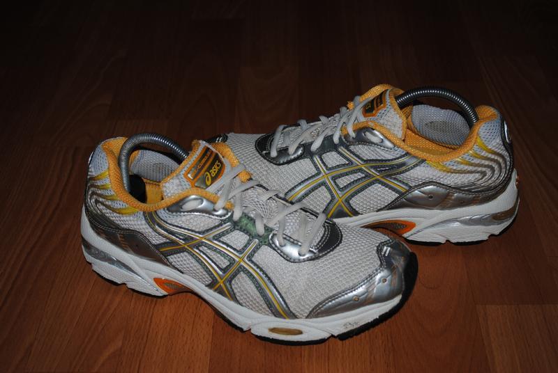 asics cumulus 9