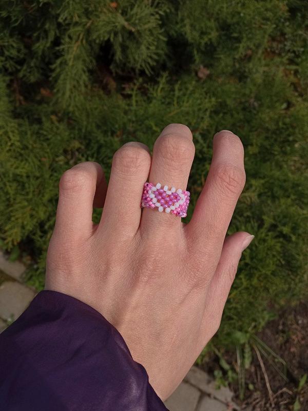 Красивое кольцо из бисера/ кольцо с сердцем: цена 99 грн - купить Украшения на ИЗИ