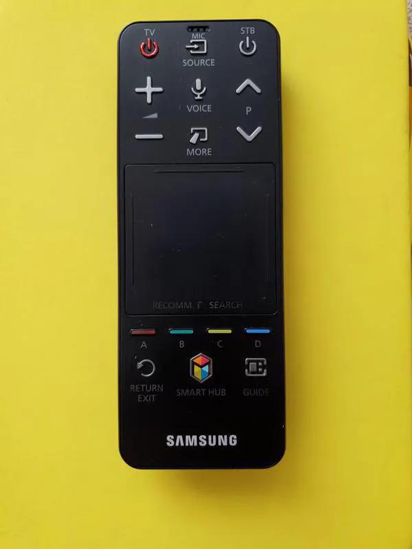 Сенсорный пульт samsung. Пульты Samsung Smart TV сенсорный. Пульт Samsung Smart с голосовым управлением сенсорный. Пульт самсунг смарт ТВ сенсорный. Пульт для телевизора Samsung Smart с голосовым управлением.