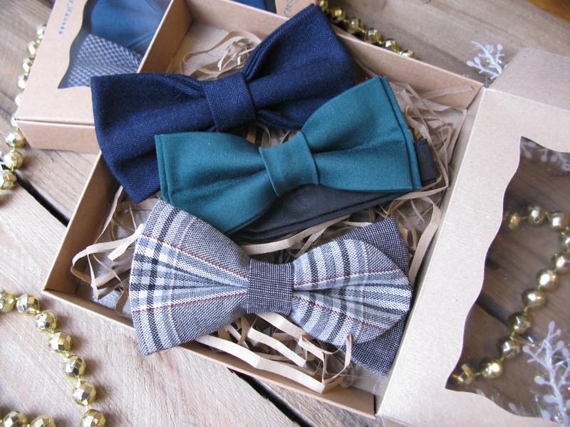 Набор галстуков-бабочек в подарочной коробке. ручная работа.