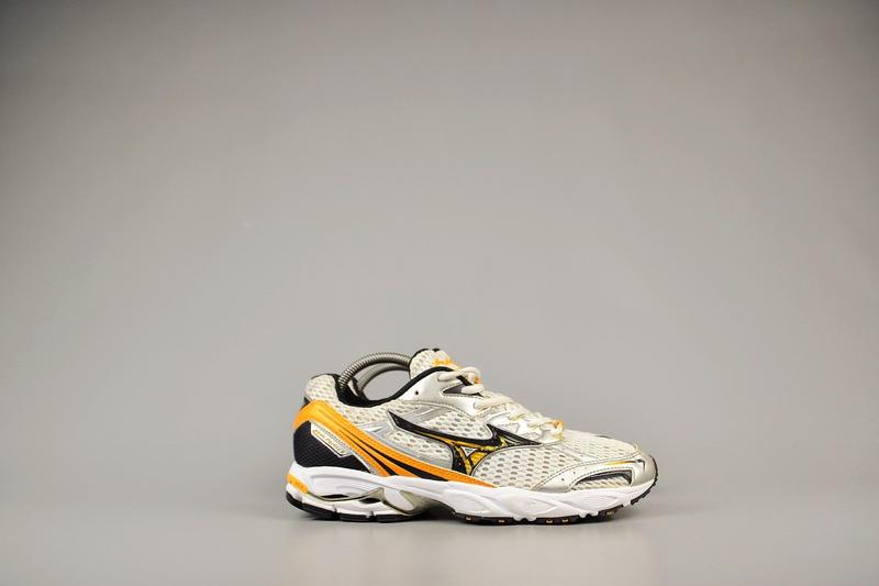 mizuno wave fortis 3