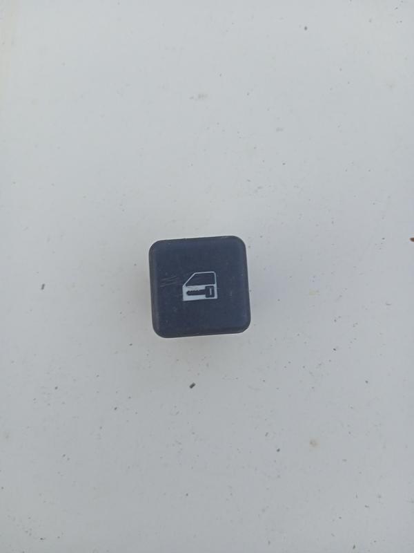 кнопка центрального замка BMW e39,e38