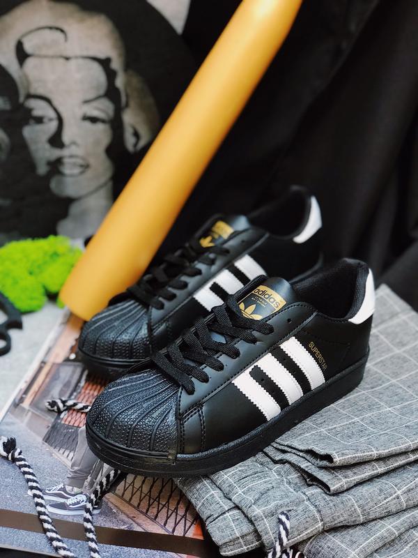 adidas superstar total black