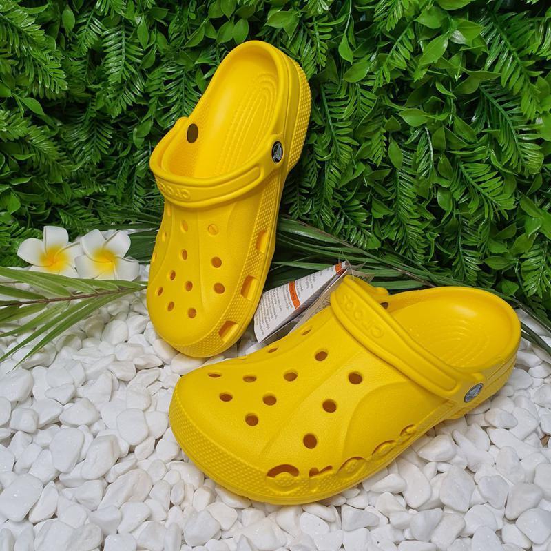 crocs baya clog yellow