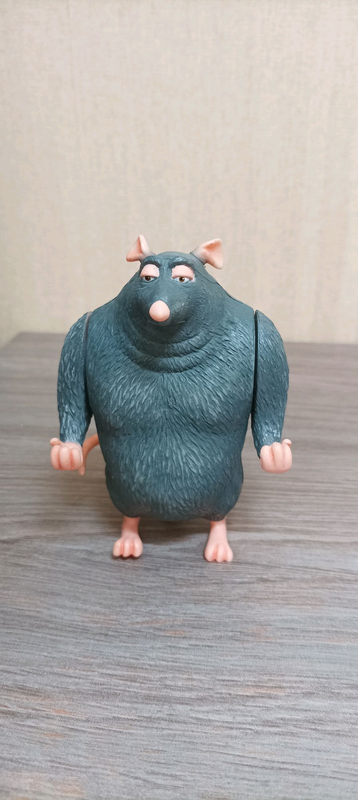 Крыса из мультфильма Рататуй Disney Pixar