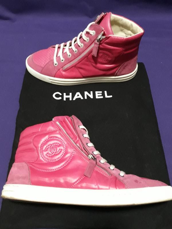 chanel leather low top sneakers