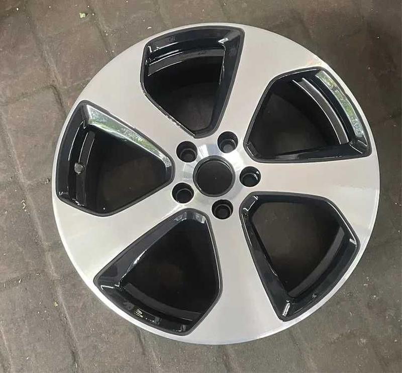 Оригінал диски 18" VW GOLF 7 GTI GTD 5х112. Чудовий схід. - 6500 грн ...
