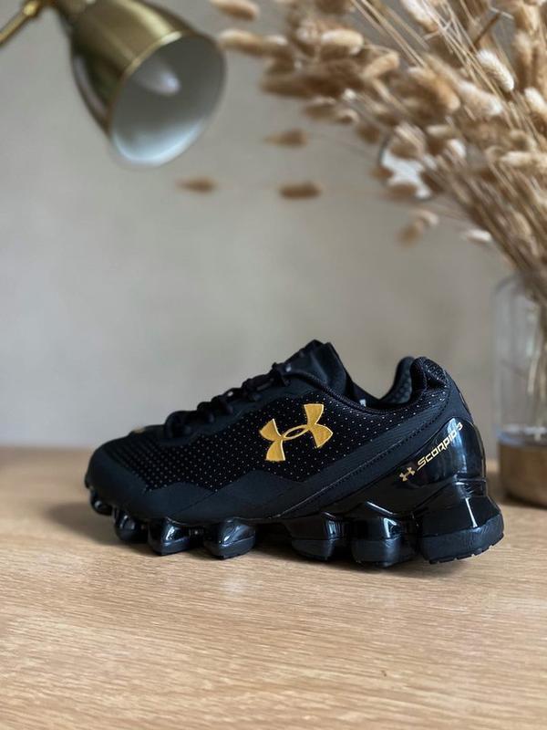 under armour scorpio black gold