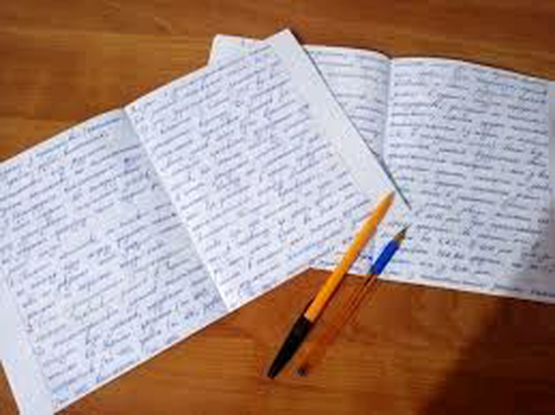 Исписанная тетрадь. Писать под расческу. Стенография самоучитель. Запись лекции. Быстро пишет картинка.