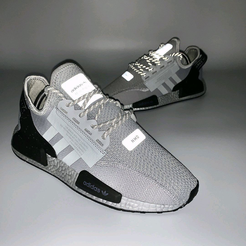 ONE YEAR ADIDAS NMD R1 V2 SHOES 2nd generation Japanese black all black and white