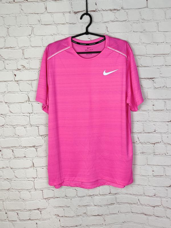 Футболка спортивная мужская розовая беговая nike running