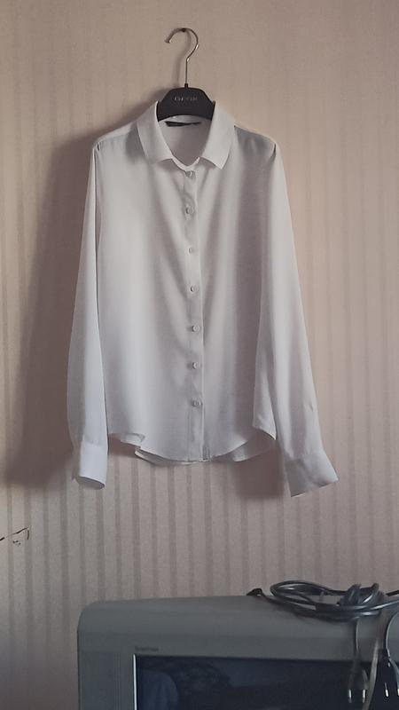 Классическая  белая  блузка
