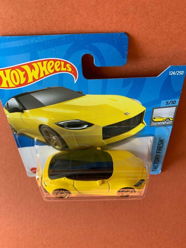 Ниссан hot wheels