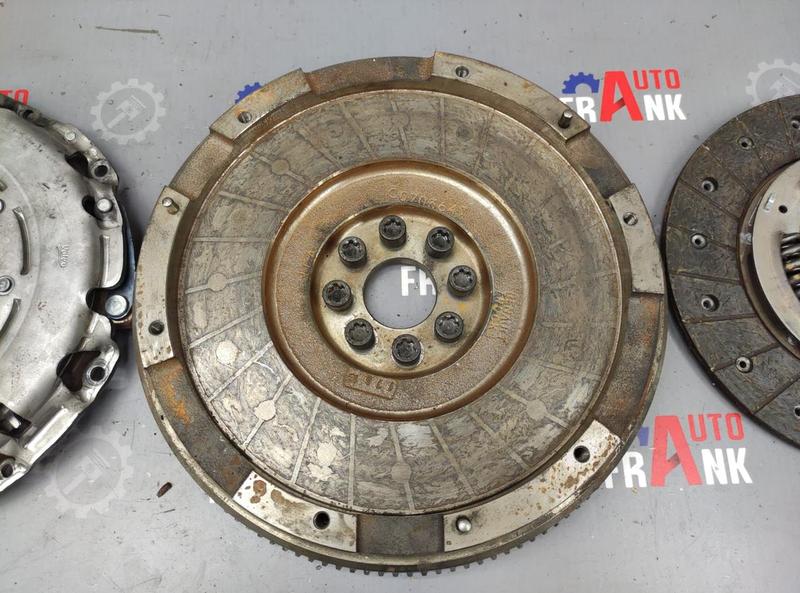 Комплект сцепления (Маховик, корзина сцепления, диск сцепления ...